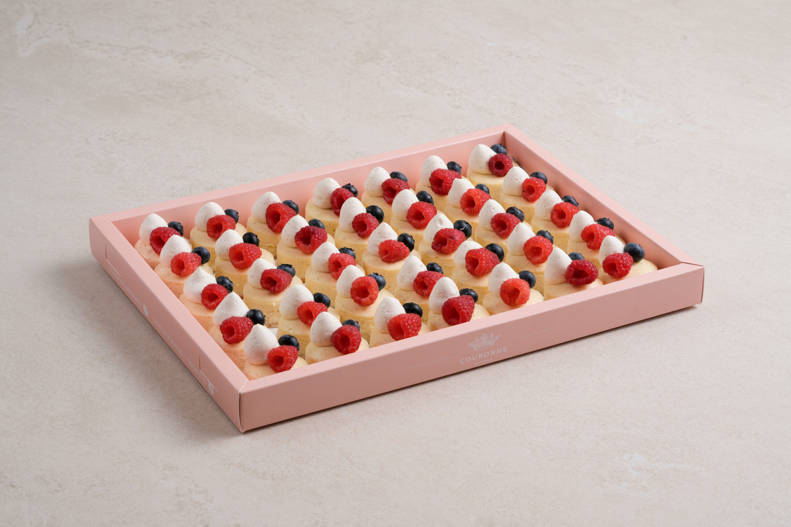 מגש מיני עוגת גבינה אפויה