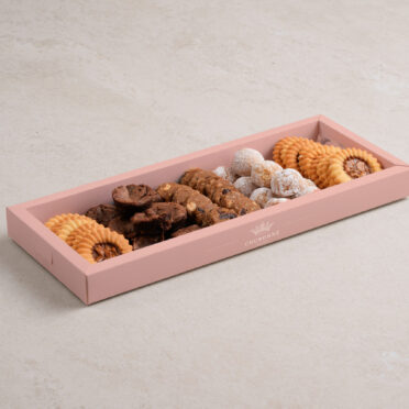 חצי מגש מיקס עוגיות מתוקות